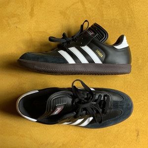 adidas SAMBA CLASSIC Indoor Soccer Shoe, US Mens 9